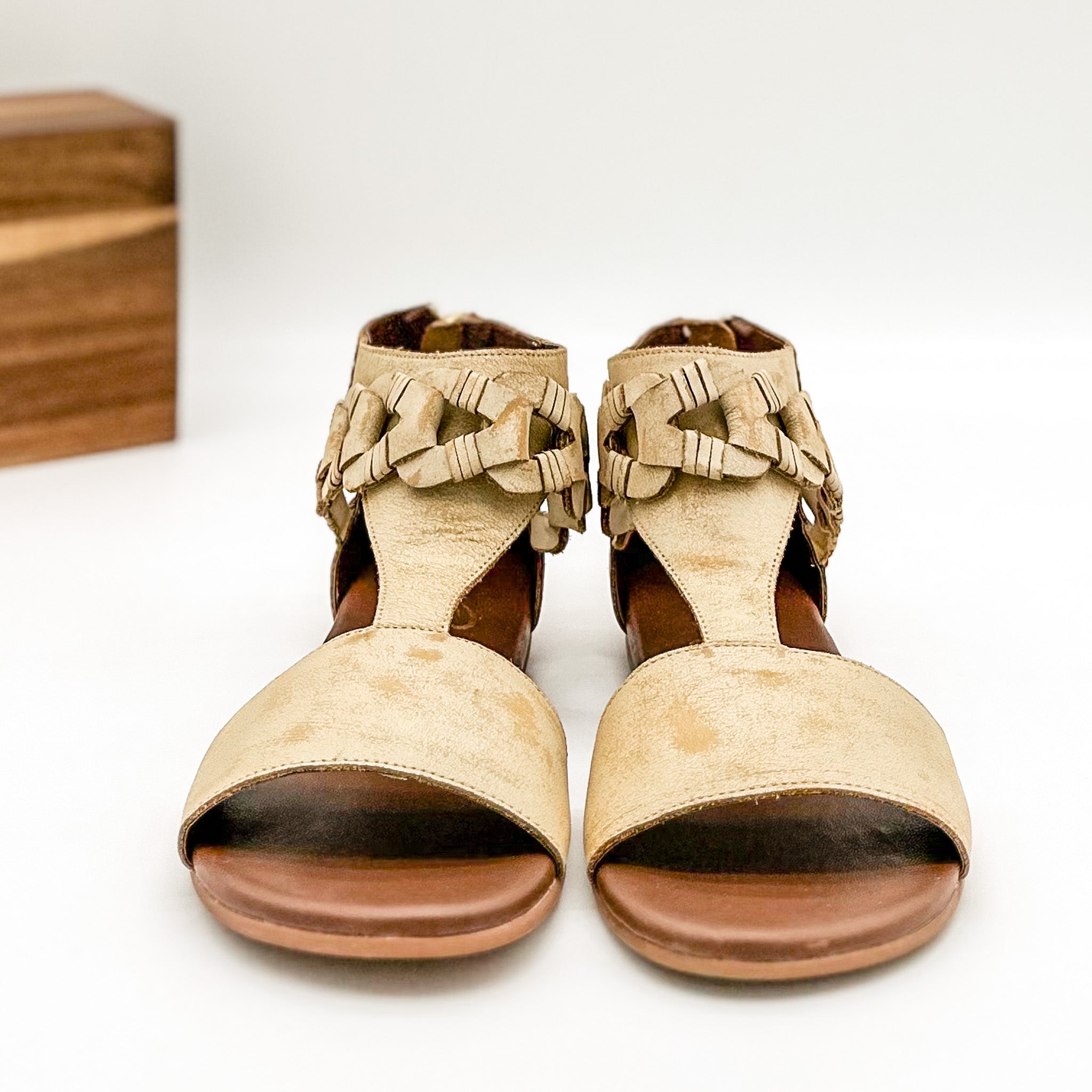 Loop D Loop Sandals in White Naughty Monkey